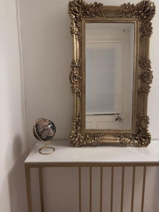 Suesse Wohnung In Zuercher Altstadt 3 Zürih Dış mekan fotoğraf